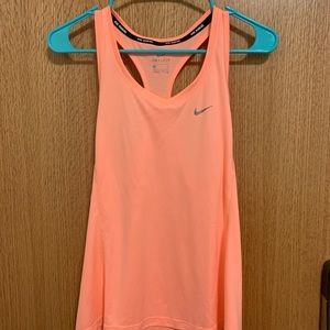 Nike tank